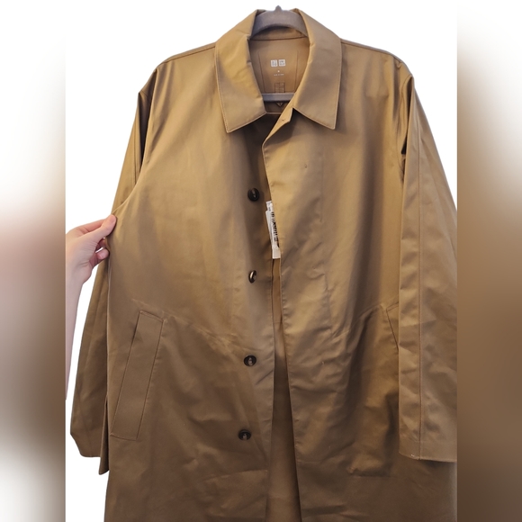 Uniqlo trench coat - Picture 4 of 8